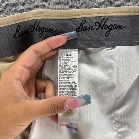 Ben Hogan Chino Pants Mens 42x32 Beige Polyester Stretch Straight Fit Golf Wear - Picture 3 of 10